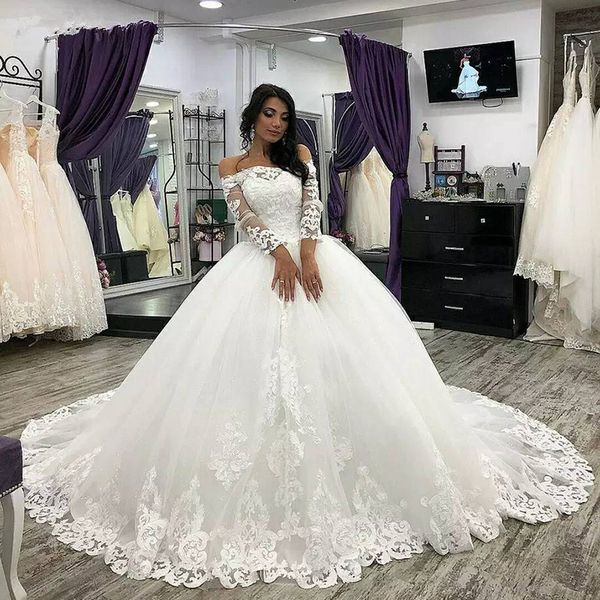 gorgeous long sleeve ball gown wedding dresses appliques lace off the shoulder chapel court train wedding gowns plus size bridal dress 2022, White
gorgeous long sleeve ball gown wedding dresses appliques lace off the shoulder chapel court train wedding gowns plus size bridal dress 2022, White