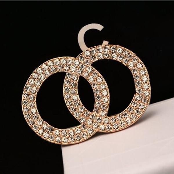 fashion diamond designer brooch famous c letter brooches pin tassel women luxury brooch jewelry clothing decoration quality, Gray
fashion diamond designer brooch famous c letter brooches pin tassel women luxury brooch jewelry clothing decoration quality, Gray