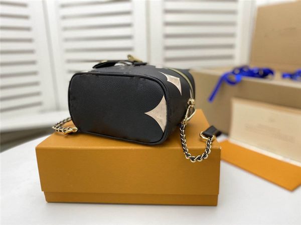 designer bags adjustable straps shoulder bag crossbody bag m45599 creme empreinte luxury handbag empreinte leather 2021 fashion women tote
designer bags adjustable straps shoulder bag crossbody bag m45599 creme empreinte luxury handbag empreinte leather 2021 fashion women tote