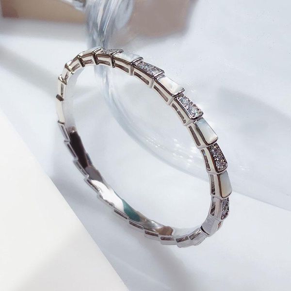 bangle luxury jewelry1:1 logo roman shining white fritillary bone bracelet fashion brand bvl jewelry female, Black
bangle luxury jewelry1:1 logo roman shining white fritillary bone bracelet fashion brand bvl jewelry female, Black