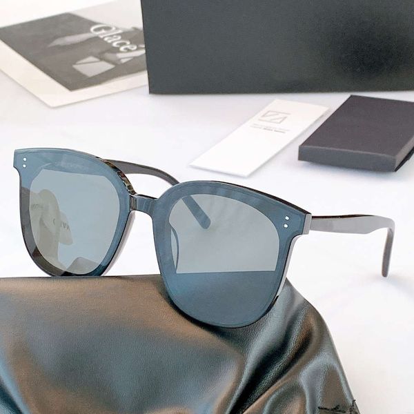 2021 new gm sunglasses anti-uv glasses men and women net red same plate beach driving, White;black
2021 new gm sunglasses anti-uv glasses men and women net red same plate beach driving, White;black