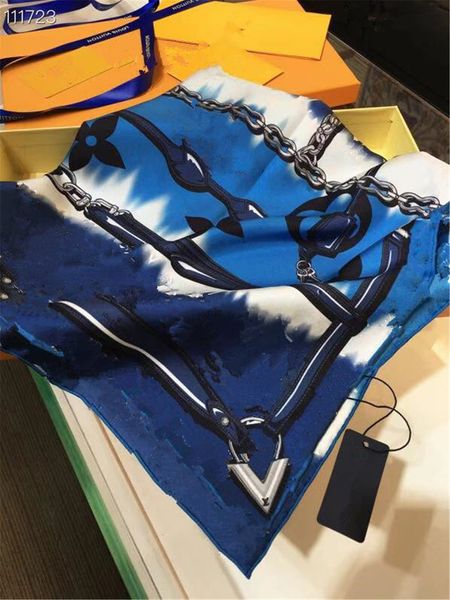 2021 beautiful 90cm square fashionable four-season square silk scarf for women scarf letter flower style western fashion shawl, Blue;gray
2021 beautiful 90cm square fashionable four-season square silk scarf for women scarf letter flower style western fashion shawl, Blue;gray