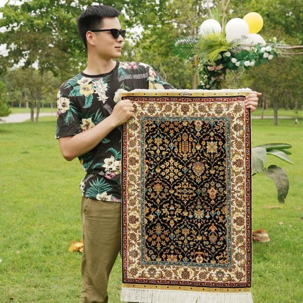 2'x3' blue color classical persian design handmade carpet oriental rug (yl0403)
2'x3' blue color classical persian design handmade carpet oriental rug (yl0403)