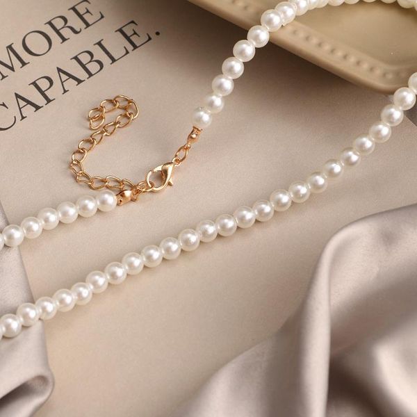 chains retro imitation pearl necklace temperament ins net red sweater chain clavicle fashion jewelry, Silver
chains retro imitation pearl necklace temperament ins net red sweater chain clavicle fashion jewelry, Silver