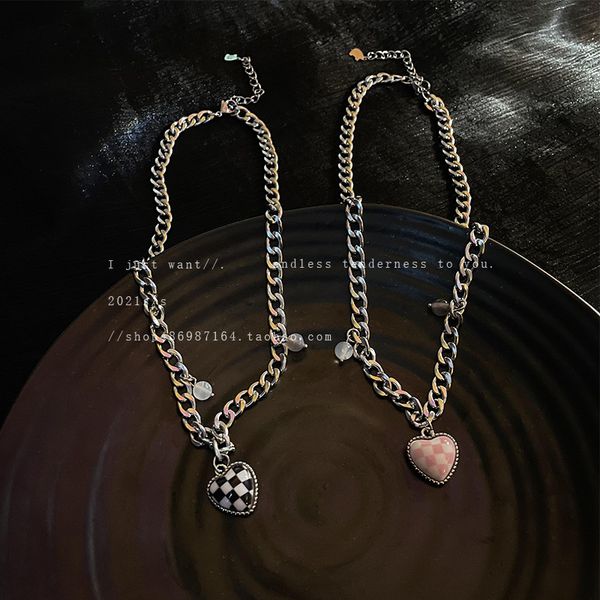 crystal checkered love necklace korean east gate personality clavicle niche design sense neck chain temperament necklace female, Silver
crystal checkered love necklace korean east gate personality clavicle niche design sense neck chain temperament necklace female, Silver