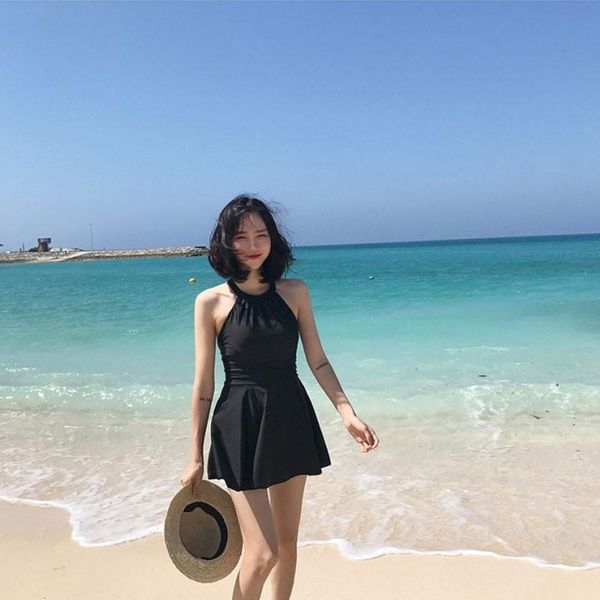 one piece swimming dress back cross shoulder belt swimming skirt covering the belly swimsuit style light proof swimwear
one piece swimming dress back cross shoulder belt swimming skirt covering the belly swimsuit style light proof swimwear