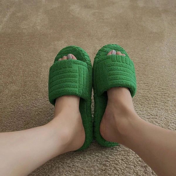 new green fluffy slippers 2021 autumn/winter wool fashion joker casual flat-bottom fluffy women's shoes 34-42 size logo customization., Black
new green fluffy slippers 2021 autumn/winter wool fashion joker casual flat-bottom fluffy women's shoes 34-42 size logo customization., Black