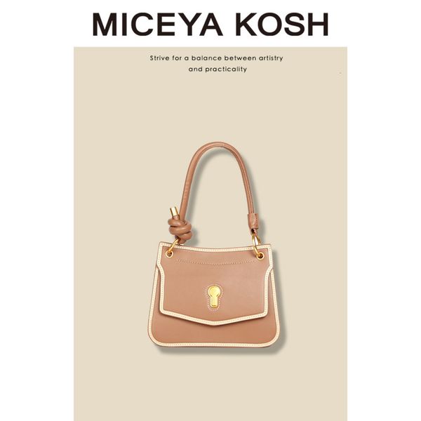 simple women's light xury underarm bag high texture hand messenger small fashion single shoulder women
simple women's light xury underarm bag high texture hand messenger small fashion single shoulder women