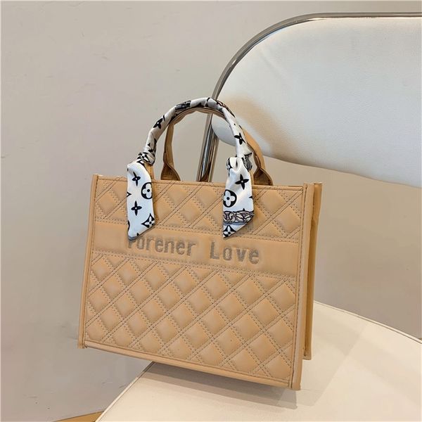 2022 factory wholesale new indentation embroidered thread female fashion shoulder silk scarf capacity portable shopping large tot bag mtby
2022 factory wholesale new indentation embroidered thread female fashion shoulder silk scarf capacity portable shopping large tot bag mtby