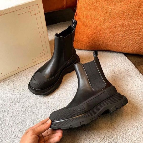 fashion black designer boots buckle ankle martin booties women genuine leather motorcyle winter shoes
fashion black designer boots buckle ankle martin booties women genuine leather motorcyle winter shoes