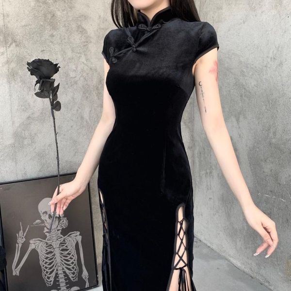 ethnic clothing vintage chinese style cheongsam female autumn girl slit long dress slim velvet short sleeve qipao, Red
ethnic clothing vintage chinese style cheongsam female autumn girl slit long dress slim velvet short sleeve qipao, Red
