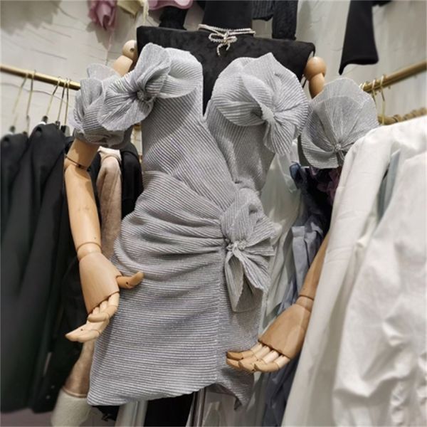 wrapped the chest for woman 2021 spring and new elegant three-dimensional flower dressed in short sleeves d30p, Black;gray
wrapped the chest for woman 2021 spring and new elegant three-dimensional flower dressed in short sleeves d30p, Black;gray