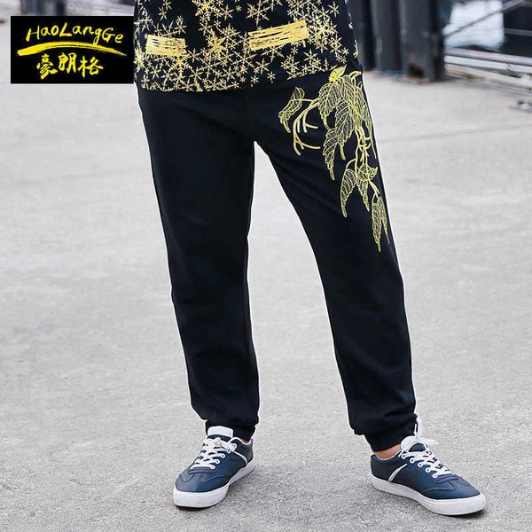 autumn and winter large size sweatpants men's fat casual pants add fat and increase fat loose guard pants stitching elastic waist, Black;brown
autumn and winter large size sweatpants men's fat casual pants add fat and increase fat loose guard pants stitching elastic waist, Black;brown