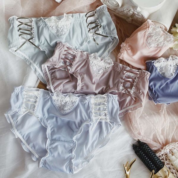 underwear women's girl lovely ribbon silk feeling hip middle waist sweet brocade strip comfortable, Black;pink
underwear women's girl lovely ribbon silk feeling hip middle waist sweet brocade strip comfortable, Black;pink