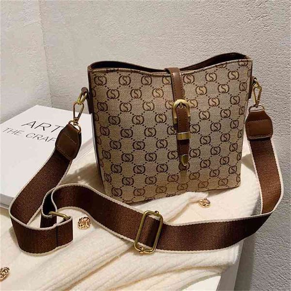 factory store 65% off clearance sale popular small bag female ins minority autumn and broadband messenger texture bucket bag
factory store 65% off clearance sale popular small bag female ins minority autumn and broadband messenger texture bucket bag