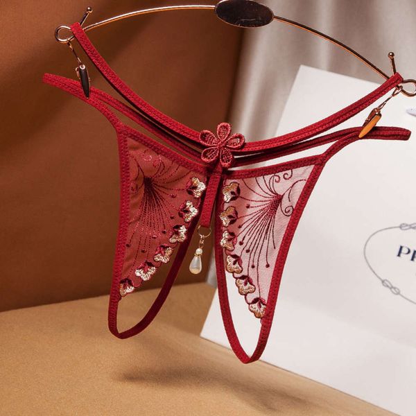 breathable mesh embroidered underwear women's open crotch pearl allure thong thin, Black;white
breathable mesh embroidered underwear women's open crotch pearl allure thong thin, Black;white