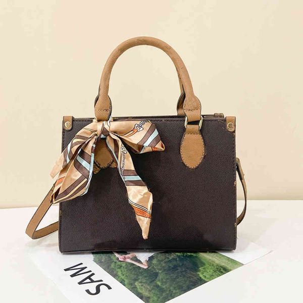 2021 new classic hand bag, 4 patterns and colors, high-end materials, great feel, from france
2021 new classic hand bag, 4 patterns and colors, high-end materials, great feel, from france