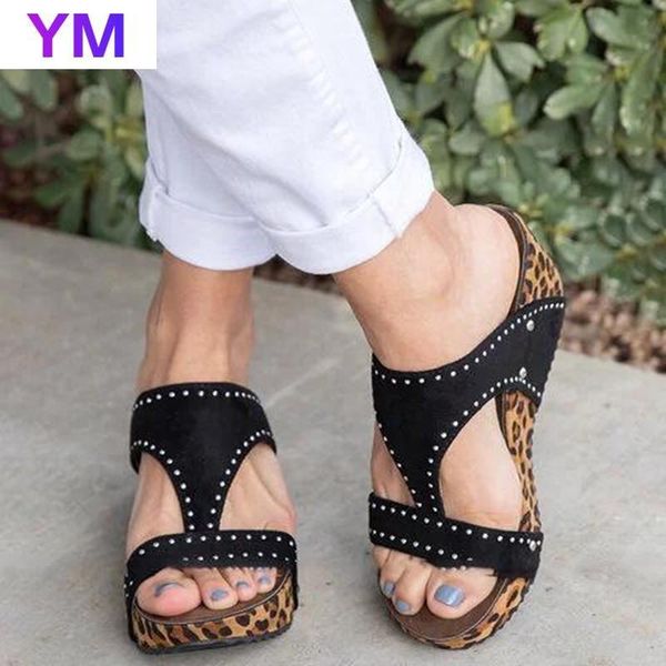 new leopard print rivet slippers women summer beach shoes lady fashion casual sandals rome style outdoor med heel wedges slipper, Black
new leopard print rivet slippers women summer beach shoes lady fashion casual sandals rome style outdoor med heel wedges slipper, Black