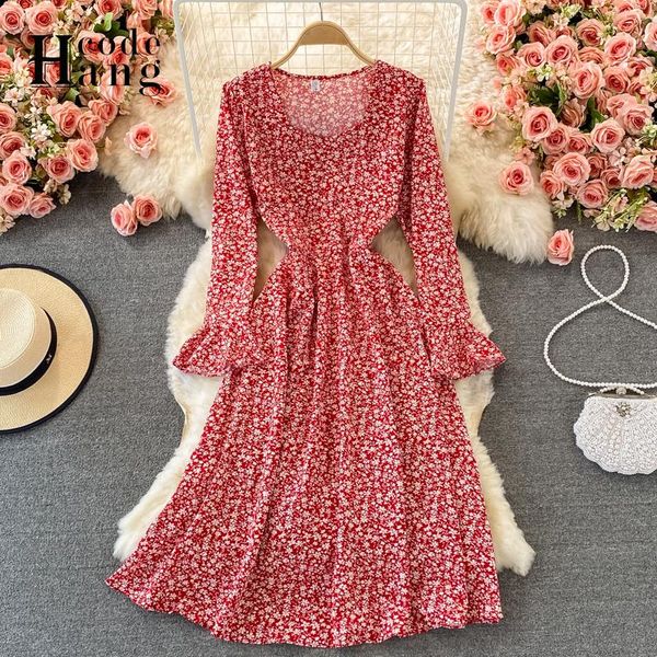 casual dresses hangcode chic elegant square collar long dress women floral print flare sleeve vintage 2021 french fashion party vestidos, Black;gray
casual dresses hangcode chic elegant square collar long dress women floral print flare sleeve vintage 2021 french fashion party vestidos, Black;gray