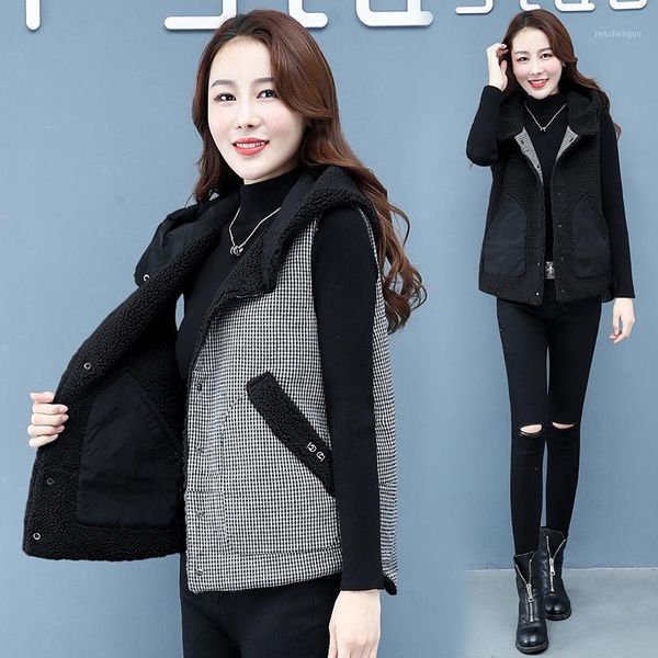 women's vests lamb wool cotton vest short autumn and winter loose outer wear waistcoat plaid jacket, Black;white
women's vests lamb wool cotton vest short autumn and winter loose outer wear waistcoat plaid jacket, Black;white