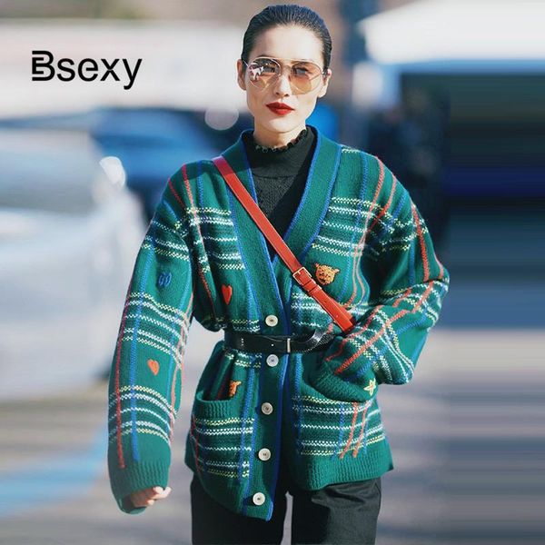 women's sweaters runway designer green plaid women cardigan 2021 spring embroidery v neck single breasted kniited loose sweater coat st, White;black
women's sweaters runway designer green plaid women cardigan 2021 spring embroidery v neck single breasted kniited loose sweater coat st, White;black