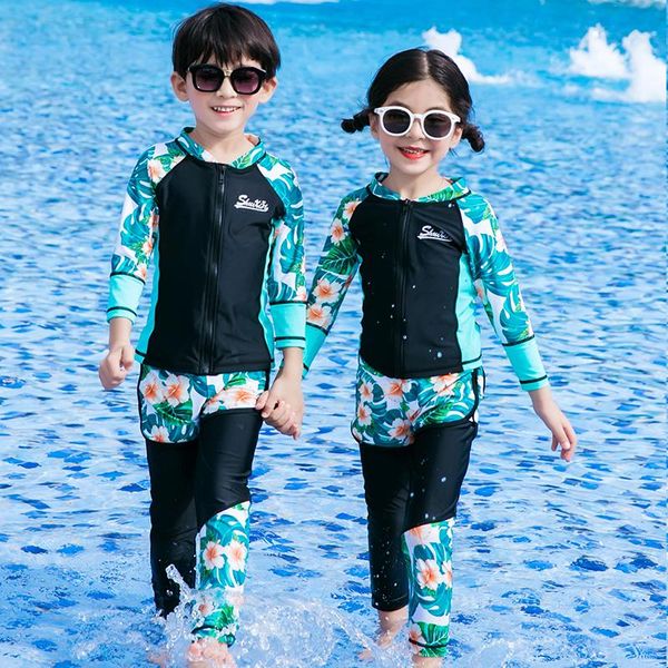 2021 summer new floral print long sleeve bathing suit five piece set children swimsuit boy and girl swimwear surfing diving suit
2021 summer new floral print long sleeve bathing suit five piece set children swimsuit boy and girl swimwear surfing diving suit