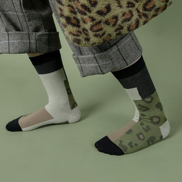 men's socks 2021 spring and summer product animal texture series female spot combed cotton jacquard casual straight, Black
men's socks 2021 spring and summer product animal texture series female spot combed cotton jacquard casual straight, Black