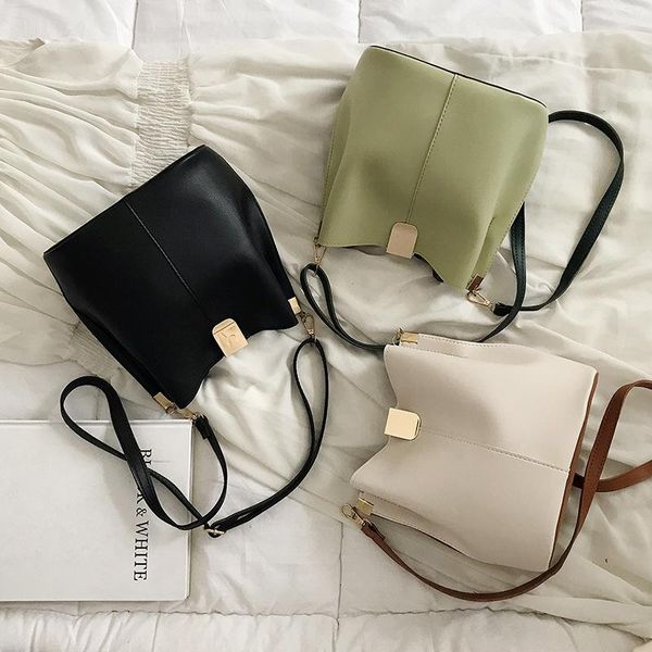cross body 2021 fashion women pu leather solid handbag bucket bag elegant ladies casual travel shoulder messenger bags
cross body 2021 fashion women pu leather solid handbag bucket bag elegant ladies casual travel shoulder messenger bags