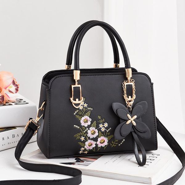 evening bags 2021 women's handbags messenger bag leather wild women casual tote ladies shoulder embroidery fashion
evening bags 2021 women's handbags messenger bag leather wild women casual tote ladies shoulder embroidery fashion