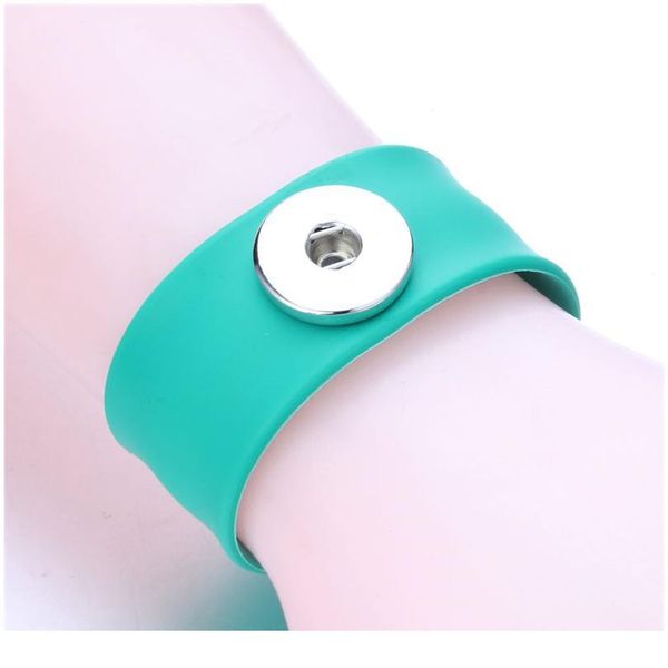 creative circle silica gel snap button bracelet fit 18mm snap bracelet for women children fun gift button jewel jlljxh, Golden;silver 
creative circle silica gel snap button bracelet fit 18mm snap bracelet for women children fun gift button jewel jlljxh, Golden;silver