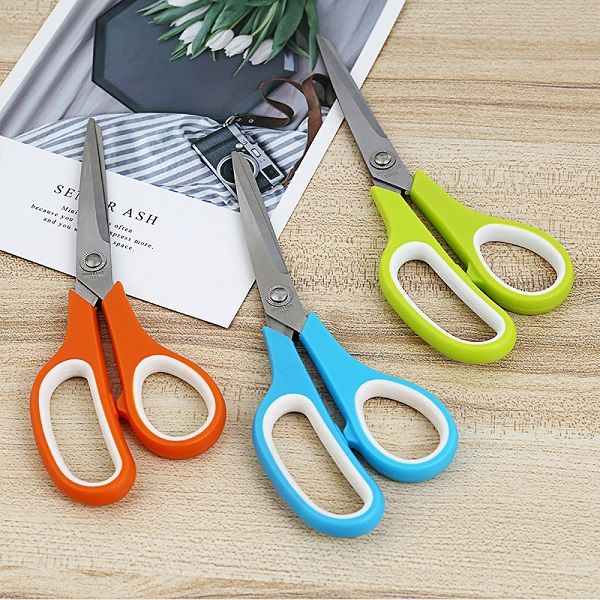 soft apron scissors office stationery scissors size handle 7.5 inch stainless steel strong scissors factory direct sale
soft apron scissors office stationery scissors size handle 7.5 inch stainless steel strong scissors factory direct sale