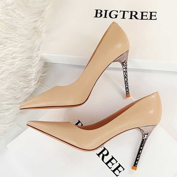 classic luxury designer shoes metal heel woman pumps leather heels spring women office stiletto female heeled paris wholesale, Black
classic luxury designer shoes metal heel woman pumps leather heels spring women office stiletto female heeled paris wholesale, Black