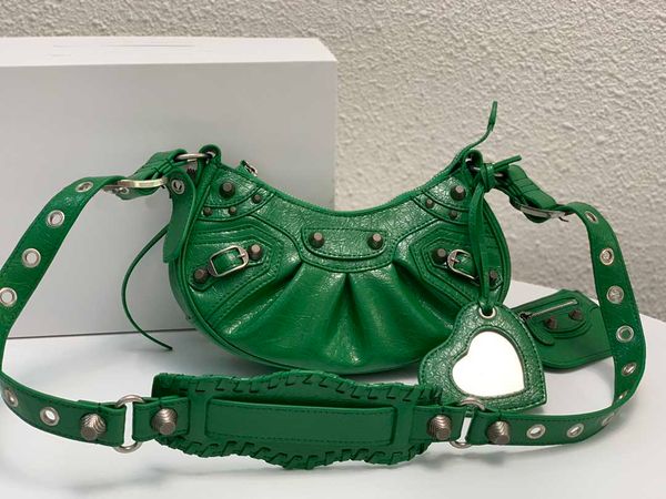 designer bag luxury designer handbag women's le cagole small shoulder bag design pleated saddle cross body messenger bags with coin pur
designer bag luxury designer handbag women's le cagole small shoulder bag design pleated saddle cross body messenger bags with coin pur