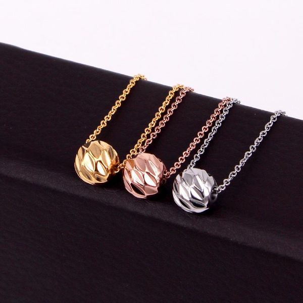 chains selling women's jewelry split flower round ball necklace transship pattern titanium steel clavicle wholesal, Silver
chains selling women's jewelry split flower round ball necklace transship pattern titanium steel clavicle wholesal, Silver