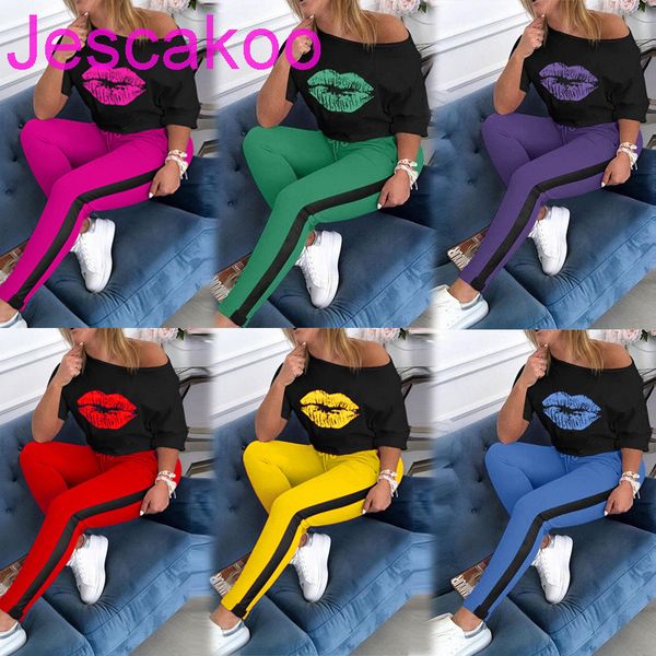 2021 women tracksuit two pieces set new fashion lip printed short sleeve t shirt long pant outfits ladies summer casual jogging suit, Gray
2021 women tracksuit two pieces set new fashion lip printed short sleeve t shirt long pant outfits ladies summer casual jogging suit, Gray