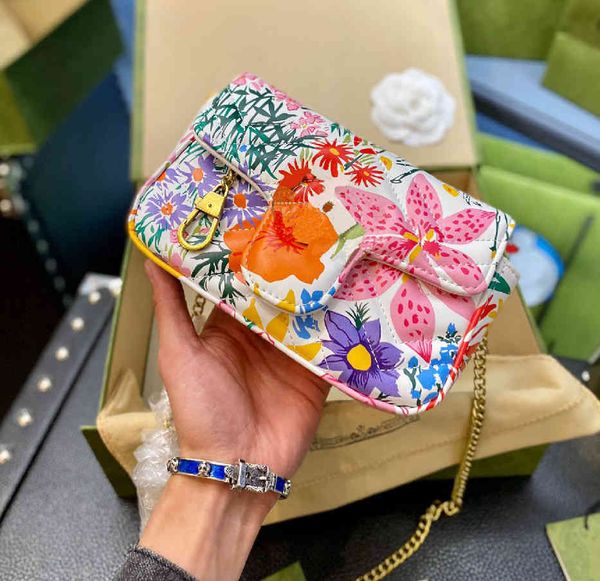branded crossbody handbag designer tote bag mini luxurys bags fashion messenger with colorful floral print chain ba trendy temperament women
branded crossbody handbag designer tote bag mini luxurys bags fashion messenger with colorful floral print chain ba trendy temperament women