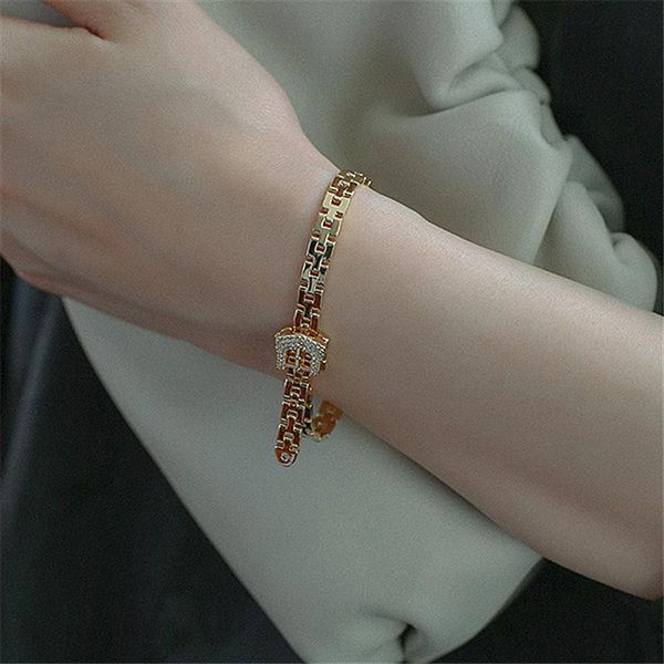 charm bracelets statement 2 designs gold silver color watchband for women ladies sparkly cz stone clasp accessories jewelry, Golden;silver
charm bracelets statement 2 designs gold silver color watchband for women ladies sparkly cz stone clasp accessories jewelry, Golden;silver