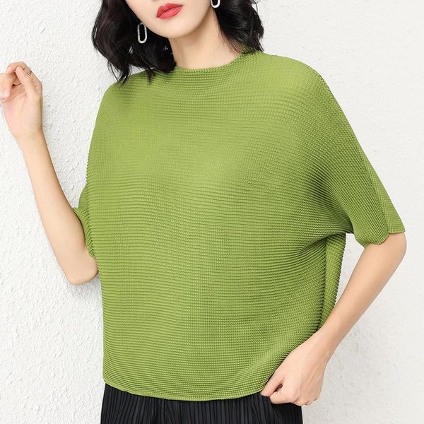 women's t-shirt t-shirts miyake pleated spring summer half turtleneck batwing sleeves solid color loose short tee female, White
women's t-shirt t-shirts miyake pleated spring summer half turtleneck batwing sleeves solid color loose short tee female, White
