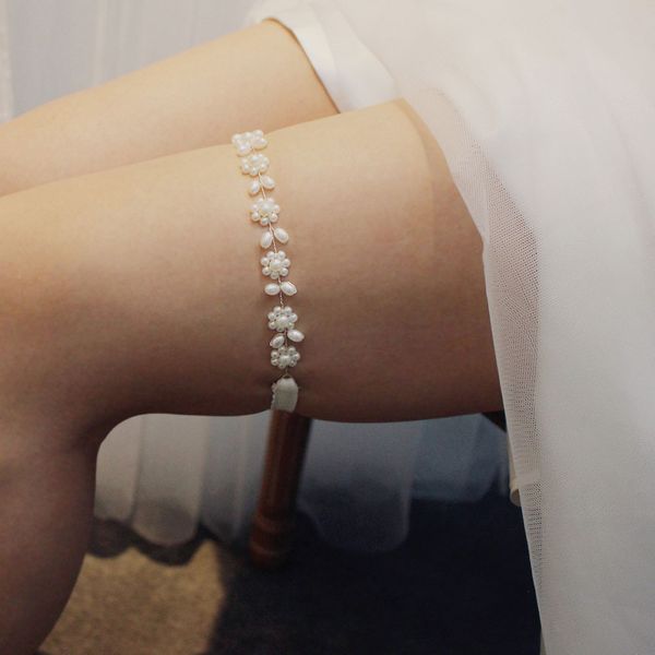 lr007 romatic sweetheart bridal garters silver shiny alloy pearls handmade wedding women leg ring 15.7"-20.8inch, White
lr007 romatic sweetheart bridal garters silver shiny alloy pearls handmade wedding women leg ring 15.7"-20.8inch, White
