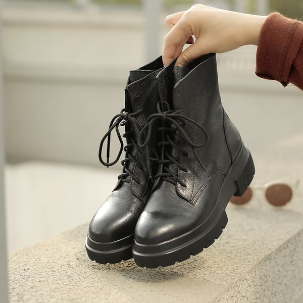 women genuine leather boots fashion handmade classic pointed toe womens boots warm full leather short boots 2021 winter new, Black
women genuine leather boots fashion handmade classic pointed toe womens boots warm full leather short boots 2021 winter new, Black