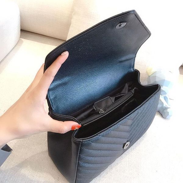 luxury classical handbags women shoulder handbag colors feminina clutch bags messenger bag shopping tote 24cm
luxury classical handbags women shoulder handbag colors feminina clutch bags messenger bag shopping tote 24cm