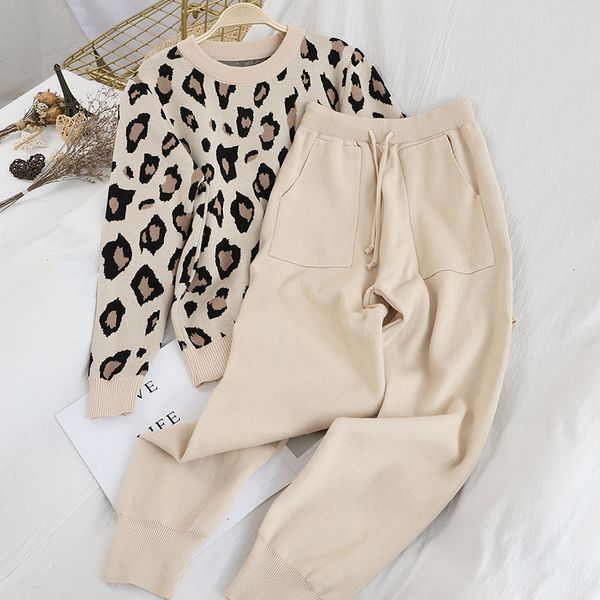 retro women fashion knitted suits leopard long sleeve o-neck sweater + lace up waist pocket harem pants korean vl1z, White
retro women fashion knitted suits leopard long sleeve o-neck sweater + lace up waist pocket harem pants korean vl1z, White