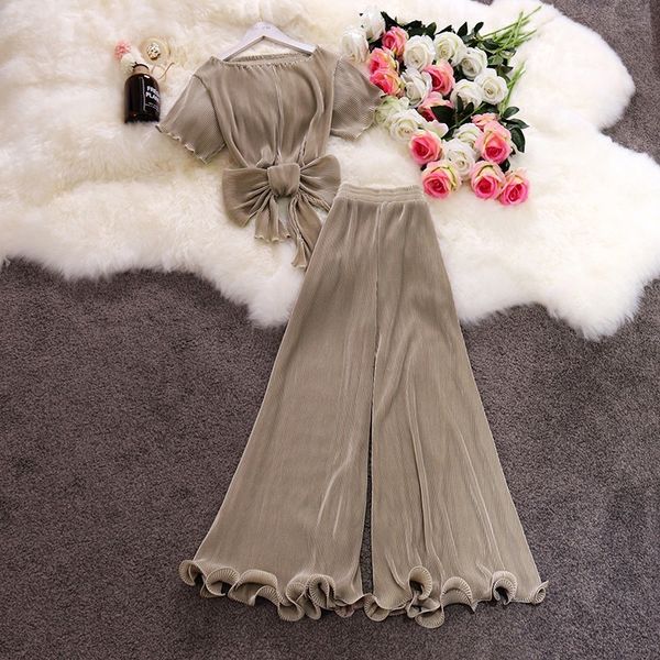 quality new summer around the neck short-sleeves lace short-waisted shirt waist enlargement women's pants piece together 2rco, Gray
quality new summer around the neck short-sleeves lace short-waisted shirt waist enlargement women's pants piece together 2rco, Gray