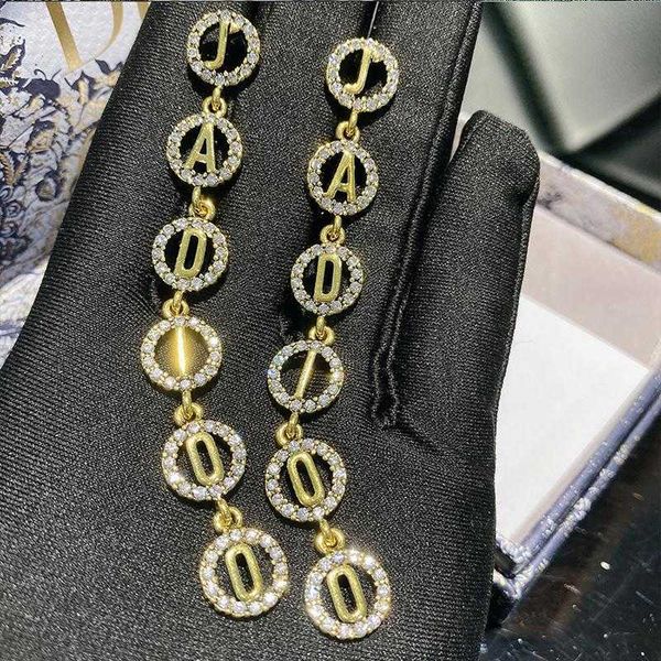 d family circle diamond earrings womens 2021 new fashion long style temperament net red advanced 925 sterling silver earrings 
d family circle diamond earrings womens 2021 new fashion long style temperament net red advanced 925 sterling silver earrings