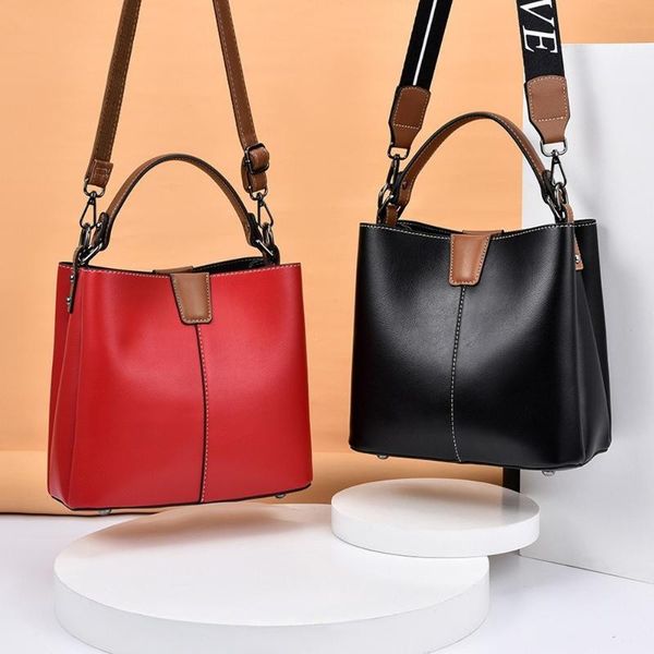 bucket bag female bag 2021 new large-capacity handbag fashion hit color wide band shoulder messenger
bucket bag female bag 2021 new large-capacity handbag fashion hit color wide band shoulder messenger