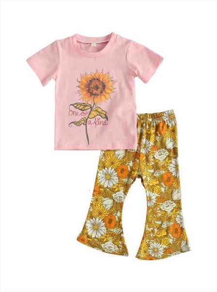 girls clothing set flower print short sleeve and flared pants two piece suit for vacation birthday party, White
girls clothing set flower print short sleeve and flared pants two piece suit for vacation birthday party, White