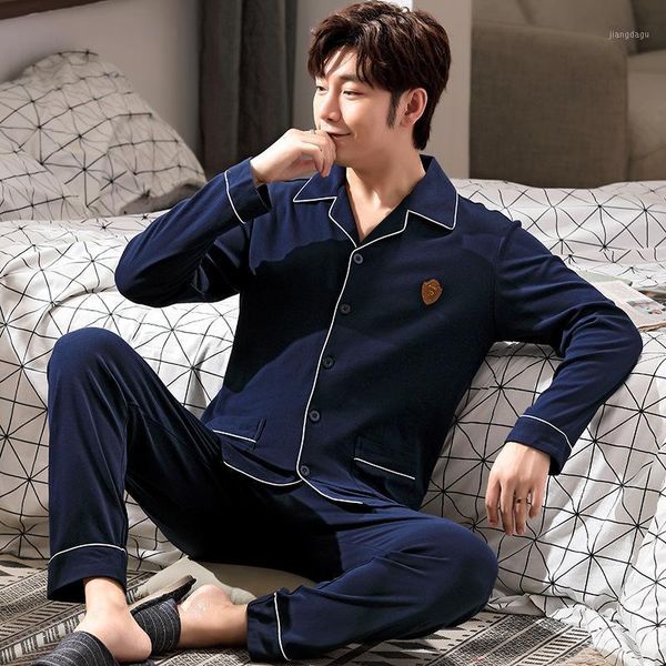 autumn men's pure cotton color loungewear cardigan lapel simple loose casual long-sleeved trousers pajamas home suit sleepwear, Black;brown
autumn men's pure cotton color loungewear cardigan lapel simple loose casual long-sleeved trousers pajamas home suit sleepwear, Black;brown
