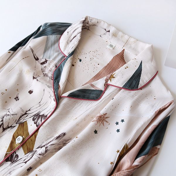 2021 new spring and autumn ladies cute cartoon floral viscose fiber pajamas two-piece long-sleeved home service cotton summer thin shorts 9p, Black;brown
2021 new spring and autumn ladies cute cartoon floral viscose fiber pajamas two-piece long-sleeved home service cotton summer thin shorts 9p, Black;brown
