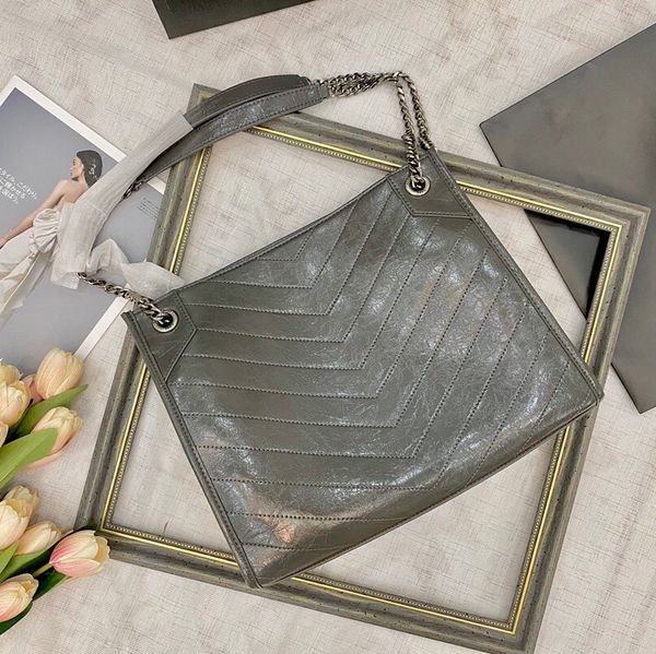 2021 fashion shopping bag for work commuter zig zag chain bags large volume business travel tote mommy package black slant shoulder handbag
2021 fashion shopping bag for work commuter zig zag chain bags large volume business travel tote mommy package black slant shoulder handbag