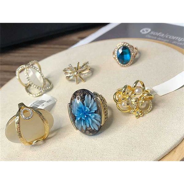 wholesale 6pairs/lots more style crystal jewelry storne 925 silver diamond lady's rings (random) 2.8r, Golden;silver
wholesale 6pairs/lots more style crystal jewelry storne 925 silver diamond lady's rings (random) 2.8r, Golden;silver